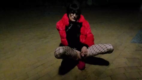 Horny Bitch Pisses Everywhere While Going For A Walk XHamster