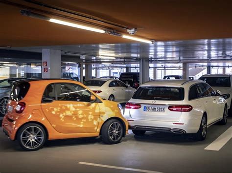 Mercedes Benz Transforma La Tarea De Estacionar Los Autom Viles