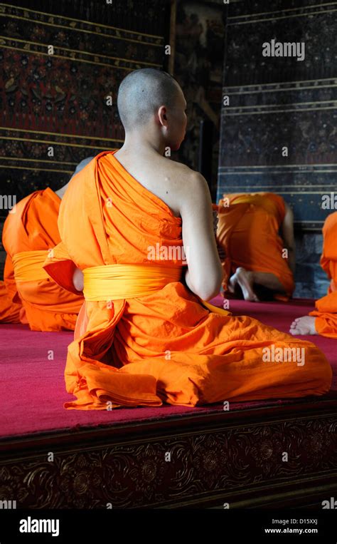 Orange Robed Buddhist Monks Hi Res Stock Photography And Images Alamy