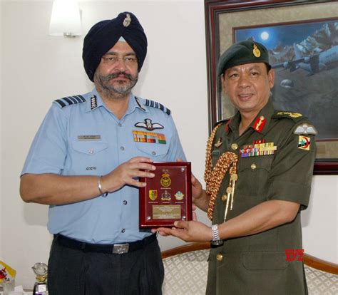 New Delhi Royal Brunei Armed Forces Commander Meets Marshal B S Dhanoa Gallery Social News Xyz