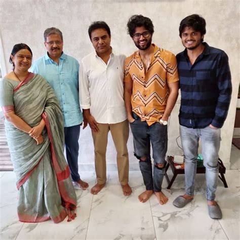 Ktr Surprises Vijay Devarakonda