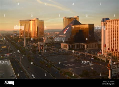 Antenne Golden Sunrise Am Las Vegas Strip In Der Nähe Von Luxor