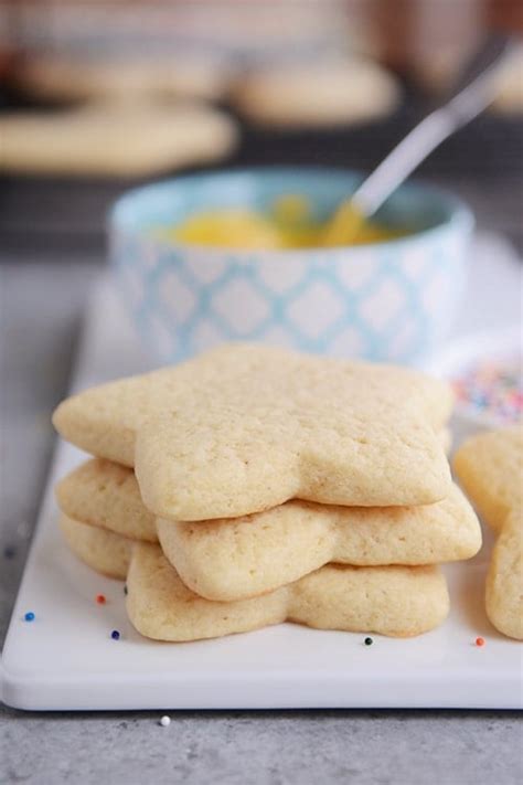 Soft Sour Cream Sugar Cookies