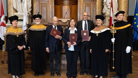 Uni Wien Goldene Doktordiplome In Theologie Verliehen