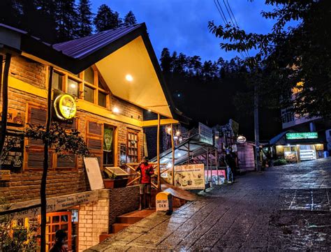 7 Must-Visit Quirky Cafés In Manali - goStops | Blog