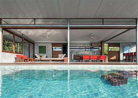Marc Gerritsen S Naked House Exposes Its Insides To The Seafront