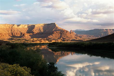 embrace adventure top      colorado