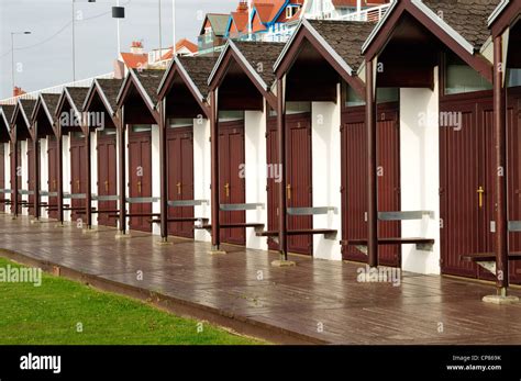 Bridlington Beach Huts Yorkshire Coast England Stock Photo Alamy