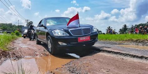 Viral Jalan Di Lampung Rusak Berat Apa Penyebab Sebenarnya