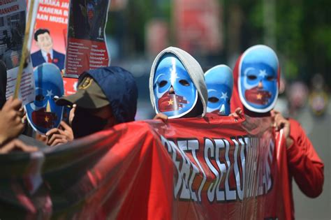 Foto Aksi Solidaritas Untuk Muslim Uighur Di Kedubes Cina