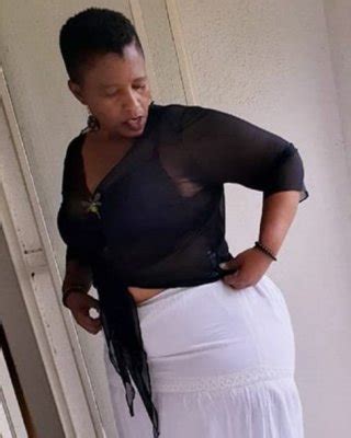 Extra Wide Mega Hip Big Booty Sexy Pear Makholwa Porn Pictures XXX Photos Sex Images 3684402