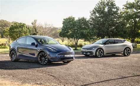 2023 Tesla Model Y Performance vs Kia EV6 GT comparison review