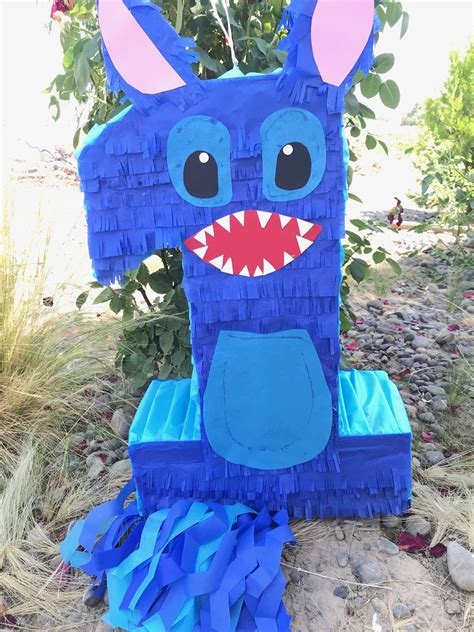 Pin By Aisia On Diy Pinata Creations Diy Pinata Pi Atas Aaliyah