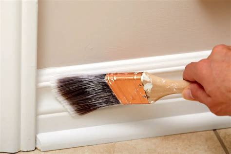 5 Best Paint For Skirting Boards UK - DIY Boss