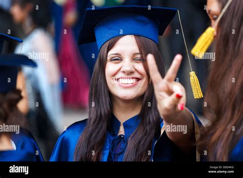 Student absolvent -Fotos und -Bildmaterial in hoher Auflösung – Alamy