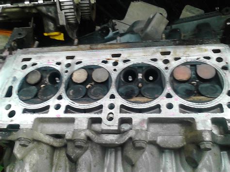 загнуло клапана двигателя К4М — Renault Megane I, 1,6 л, 1999 года ...