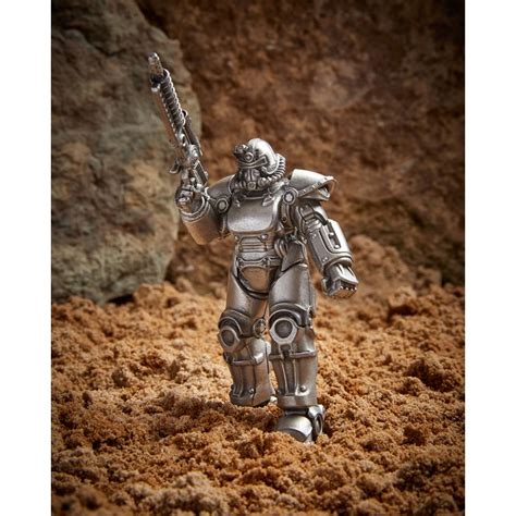 Fallout Металлическая модель фигурка Т-51 Силовая броня купить в Санкт ...