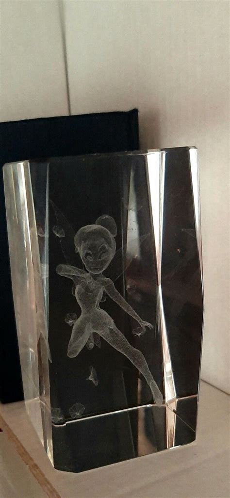 Walt Disney Tinkerbell 3D Laser Etched Crystal Glass Cube Paperweight 3