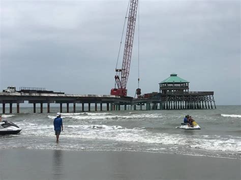 Construction Progressing on the new Folly Beach Pier | Folly Beach Property