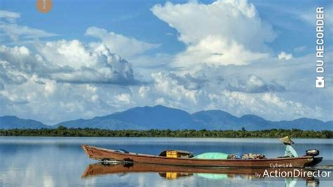 Musik Sape Khas Suku Dayak Kalimantan Di Danau Sentarum Kapuas Hulu