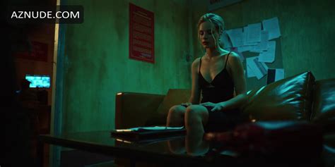 Vysokiy Sezon Nude Scenes Aznude