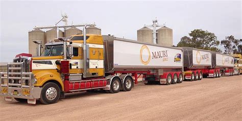 Road Trains Tefco Trailers