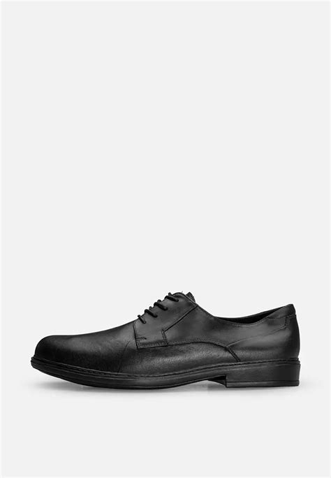 Buy Easy Soft By World Balance British Men S Shoes 2023 Online ZALORA