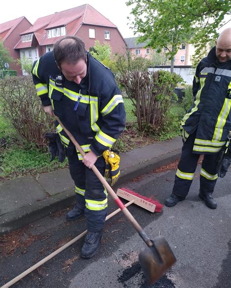 Einsatz Nr 39 02 05 2023 06 43 Uhr Ölspur Freiwillige Feuerwehr