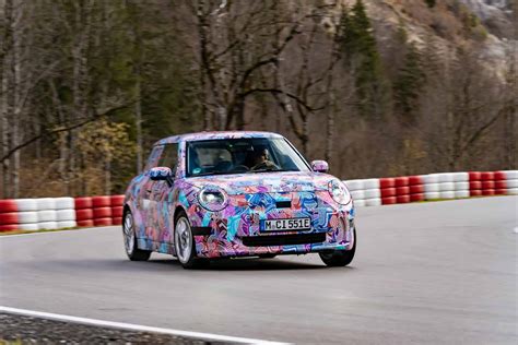 Autocar Drove the 2023 MINI Cooper Electric Prototype