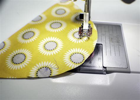 Learn To Sew How To Sew Curves And Corners