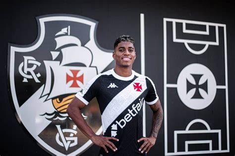 Novo Refor O Do Vasco Tem Nome De Ex Craques Da Sele O Brasileira