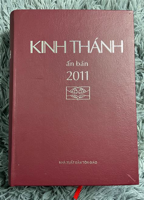 Sách Kinh Thánh Công Giáo Cựu ước Và Tân ước 2011 Sách Kinh Thánh