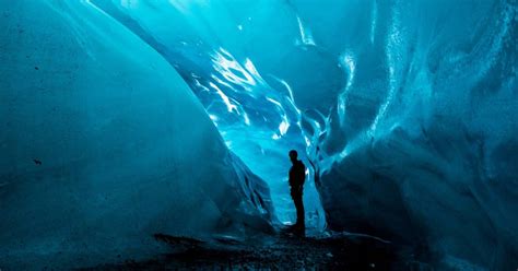 Best time for Glacier Ice Caves in Iceland 2019 - Best Season & Map