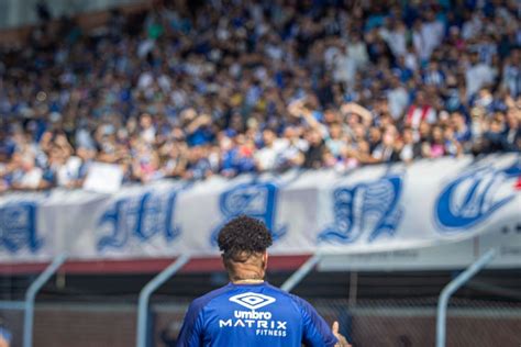 Paolo Guerrero Y Su Espectacular Presentación En Avaí Fc “es Un