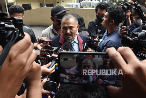 Keluarga Brigadir J Laporkan Ferdy Dan Putri Sambo Atas Fitnah