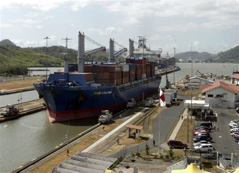 Diez Años De La Reversión Del Canal De Panamá Panamá América