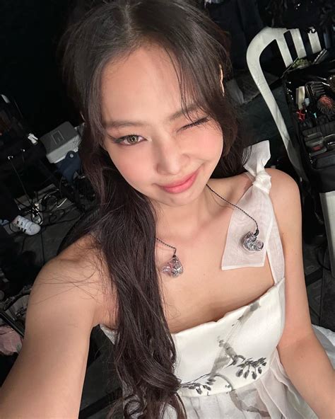 Blackpink Jennie BlΛƆkpiИk Sheflieshigh Nude Onlyfans Leaks 20