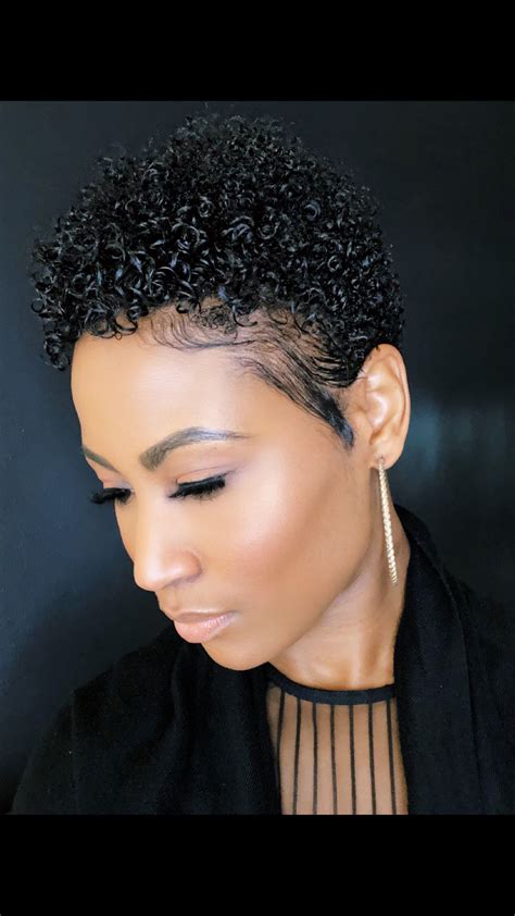 These short natural curly hairstyles take less than five minutes 2