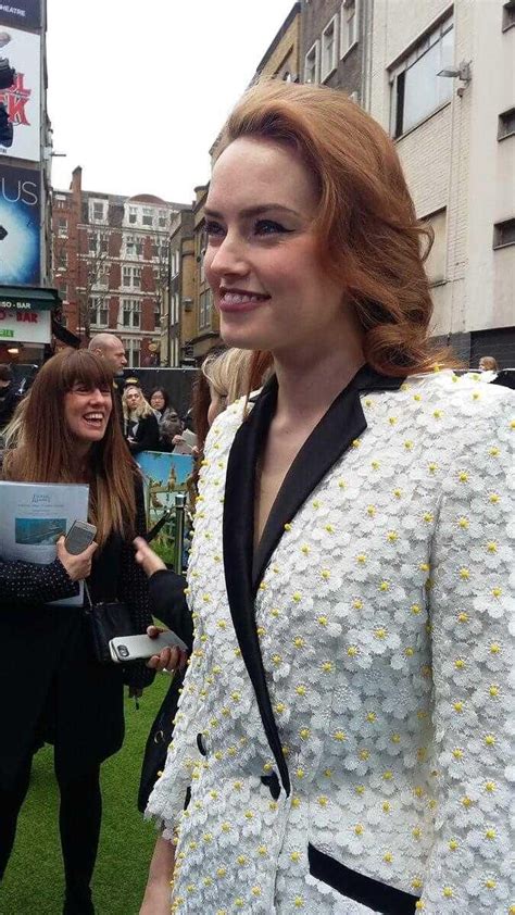 Title: Daisy Ridley has the cutest smile Content: - PostURL: - ImageURL ...