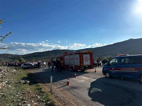 Denizli de trafik kazası 2 ölü 4 yaralı Haberler