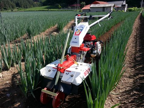 갤러리 > 갤러리 > 파관리기 AR606N 북주기 작업