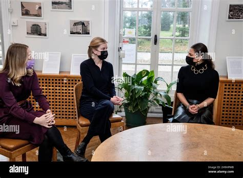 Crown Princess Victoria meet with students Sanna Ström and Linnéa Neman