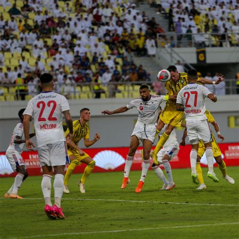 Ittihad Kalba loses against Sharjah 4 goals to 3 شركة نادي اتحاد