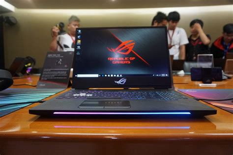 Asus Rog Strix Scar 2 First Look A 05 Upgrade To Last Years Model