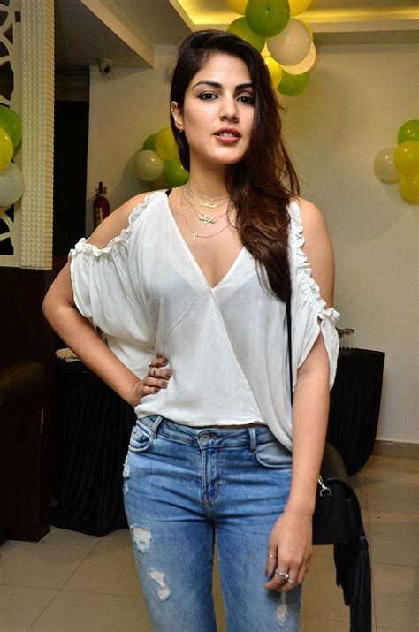 Actress Rhea Chakraborty Hot Spicy Unseen Pics