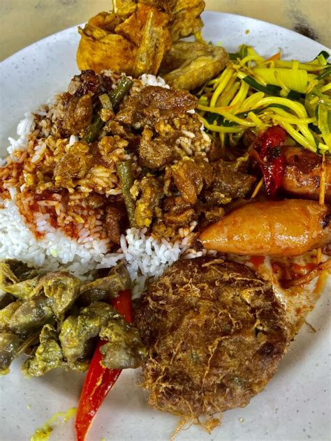 Nasi Campur Penuh Lauk Sekali Teh Ais Murah Gila Di Kelantan Media