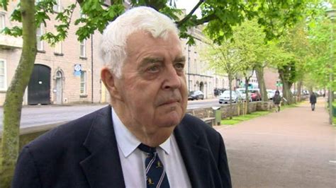 Kamala Harris Ni Peer Lord Kilclooney Told To Apologise For Offensive