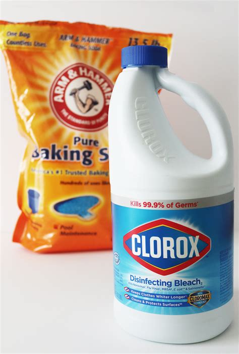 Is it safe to mix baking soda and bleach?