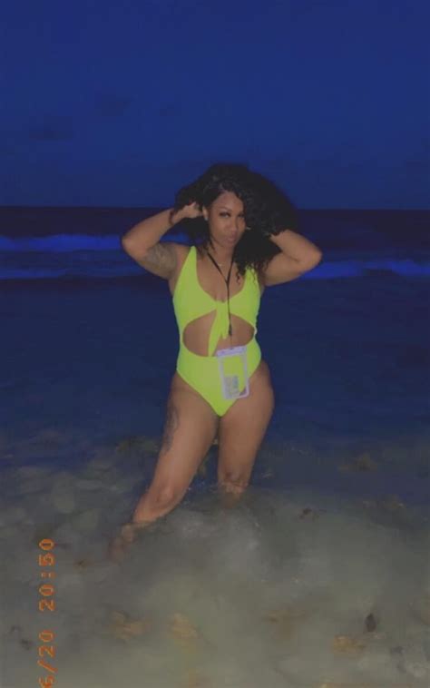Hot Sexy Briana Walker Bikini Pics