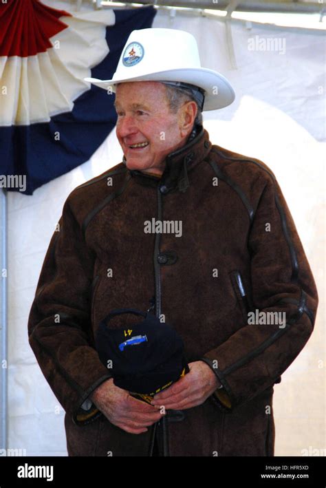 U S President George Bush Wears Hi Res Stock Photography And Images Alamy